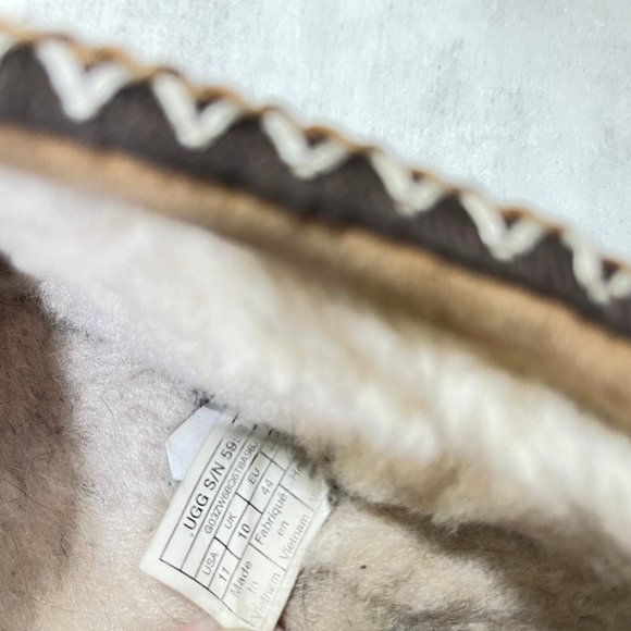 Ugg Tasman Suede Sheepskin Slippers - Men's Size 11 - Picture 9 of 9